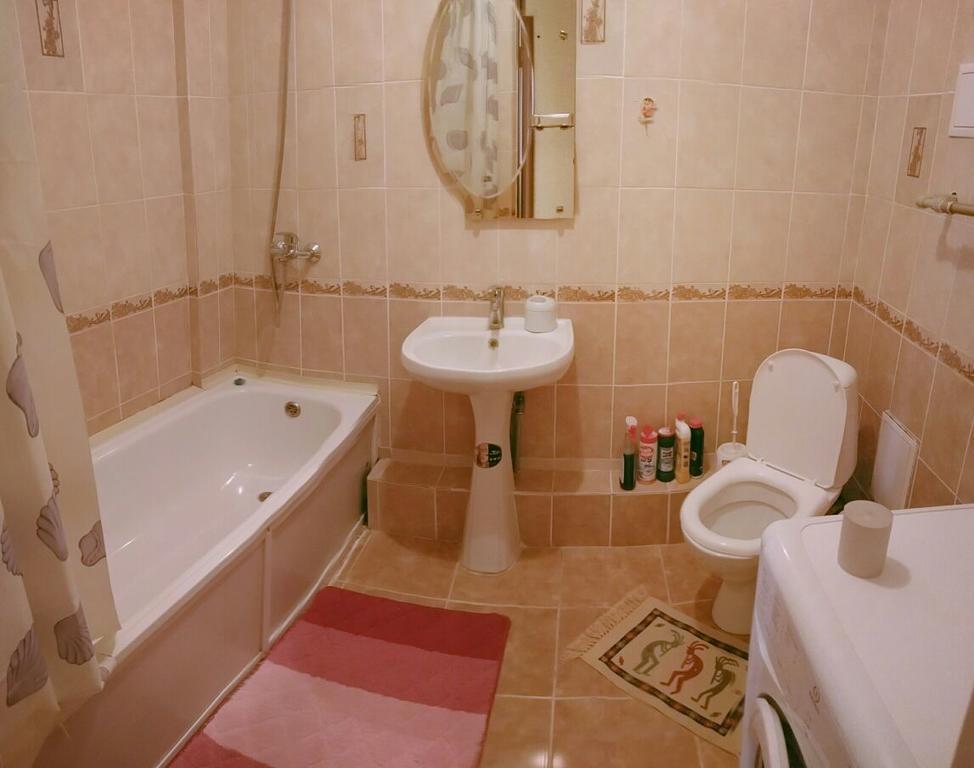 Sweet Apartments In The Center Астана Екстериор снимка