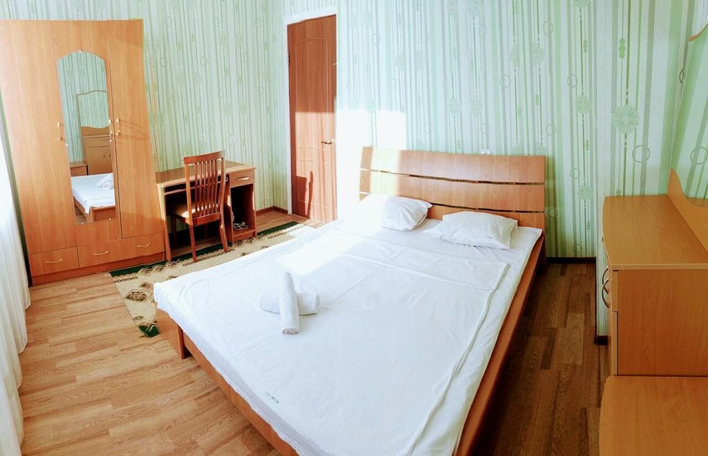 Sweet Apartments In The Center Астана Екстериор снимка