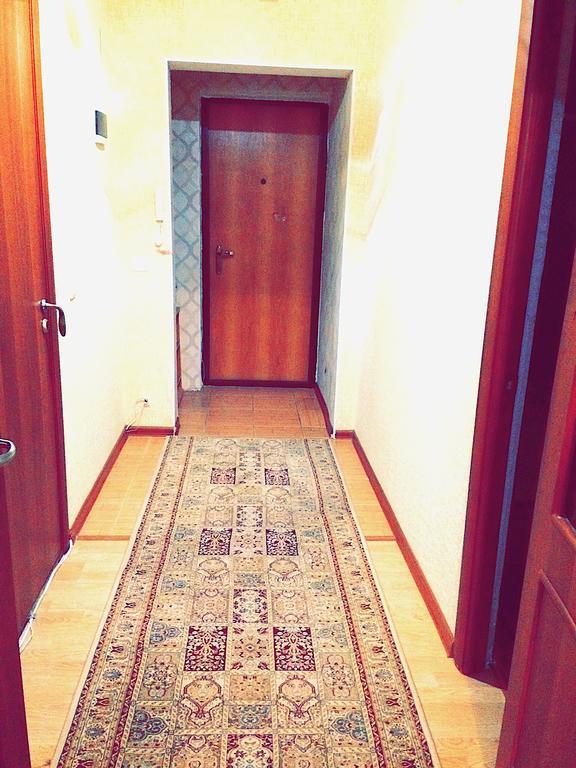 Sweet Apartments In The Center Астана Екстериор снимка