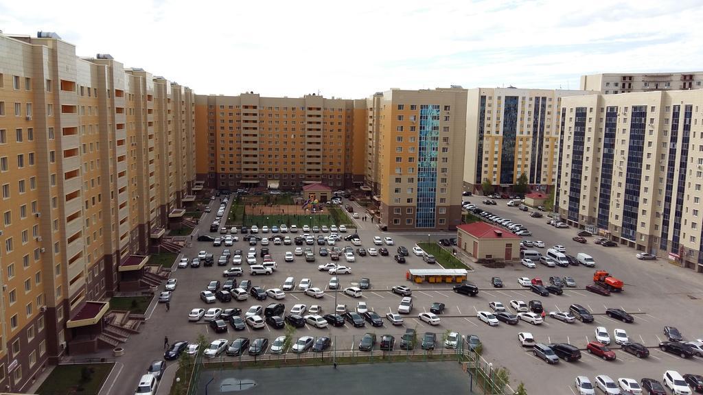 Sweet Apartments In The Center Астана Екстериор снимка